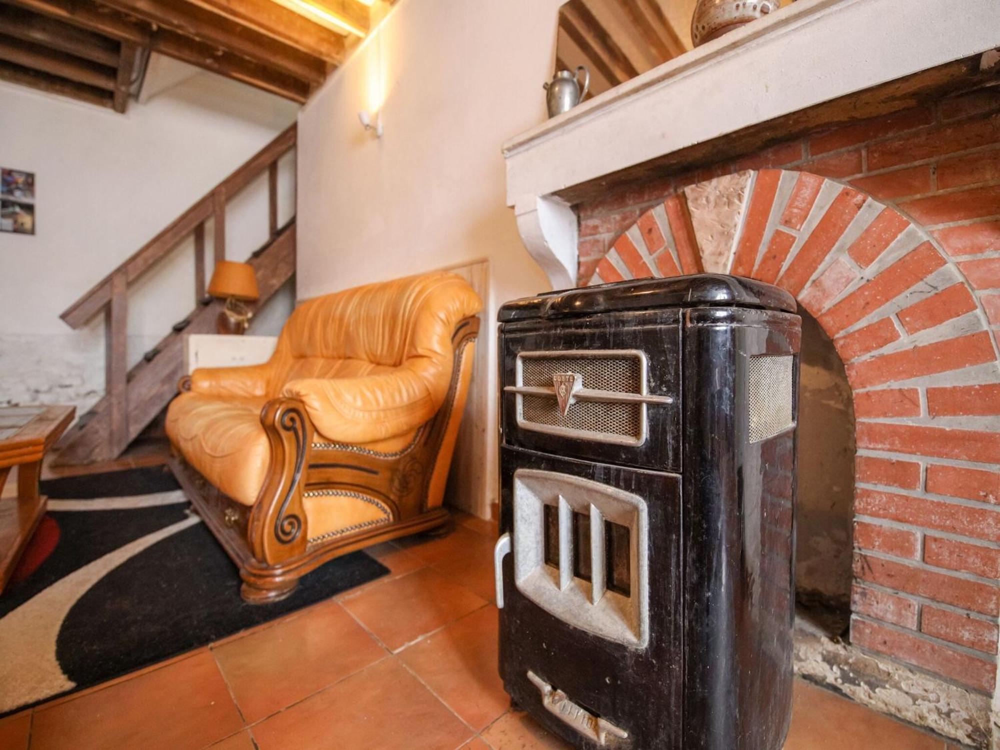 Traditional Holiday Home In Brinon Sur Beuvron 外观 照片