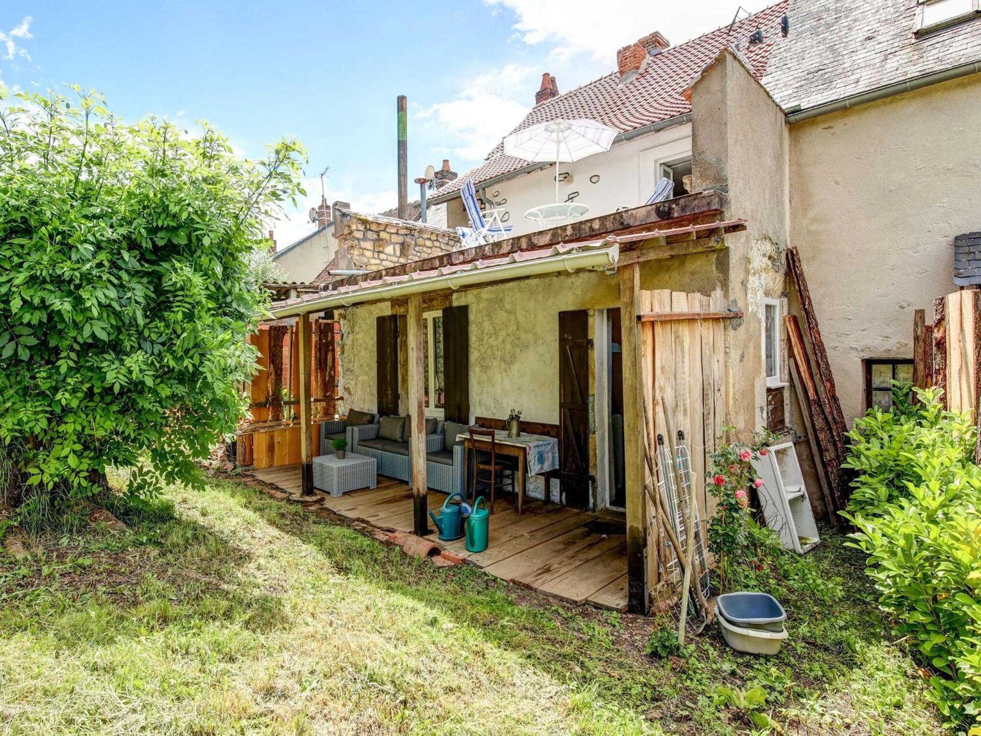 Traditional Holiday Home In Brinon Sur Beuvron 外观 照片